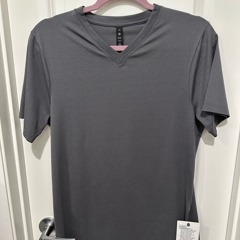 NWT Lululemon Fundamental V-neck shirt
